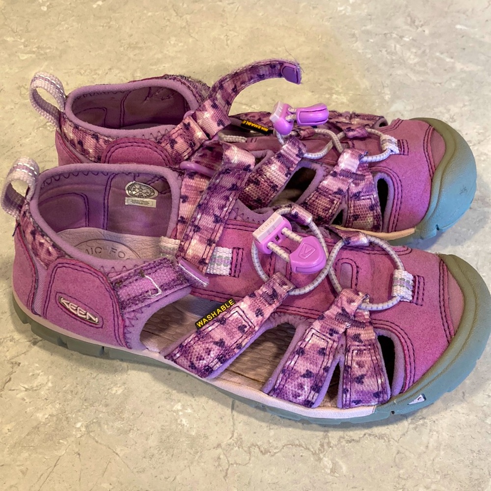 Girls KEEN EUC waterproof sandals purple size 2